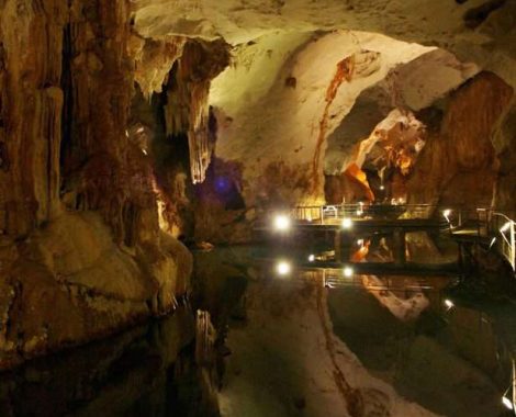 Grotta-del-Bue-Marino-